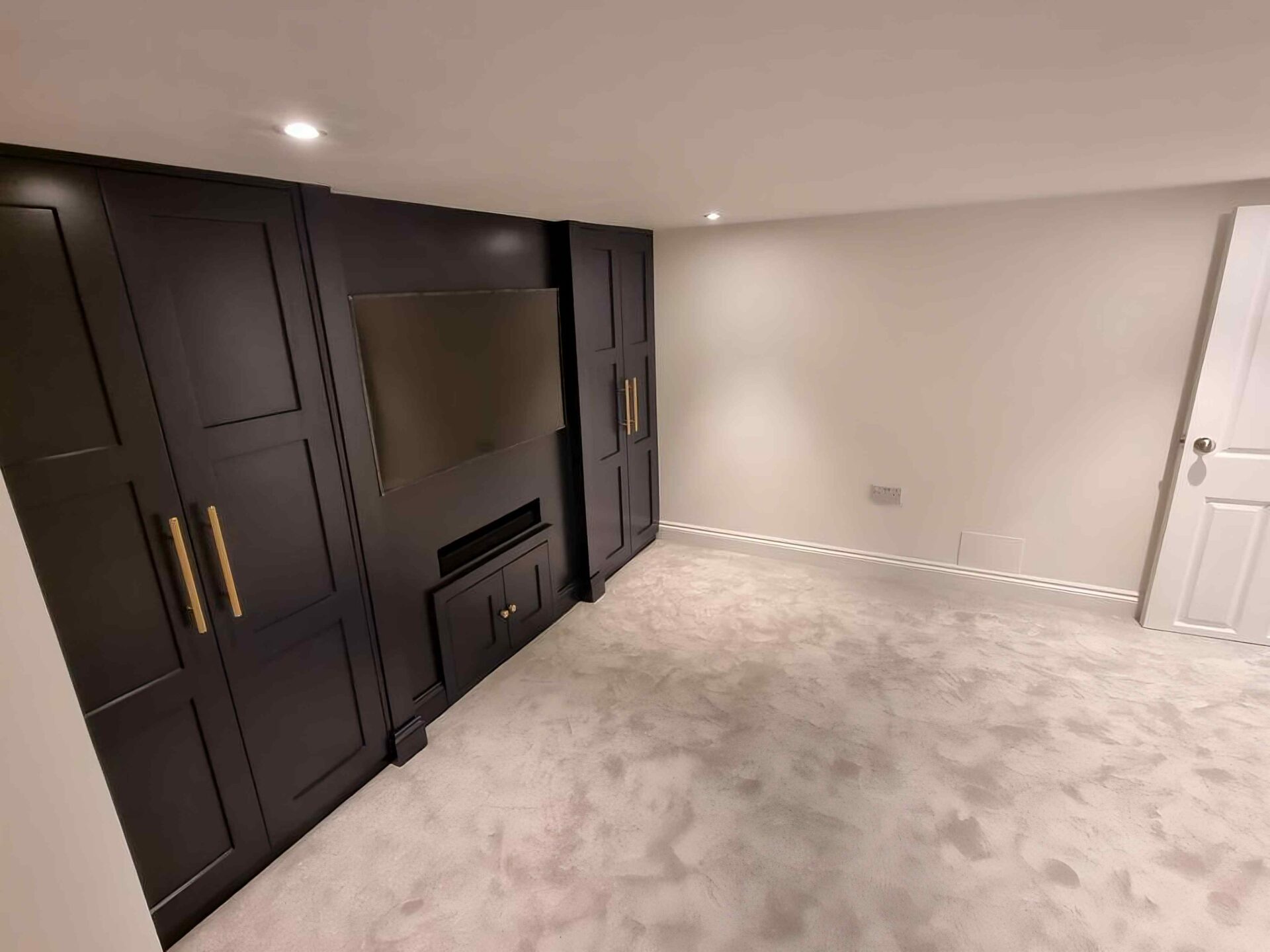 Internal Door Refurbishment in Gloucester Spray Painting MDF